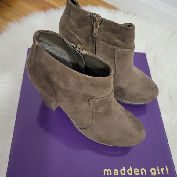 Madden Girl Bootie - Picture 2 of 3